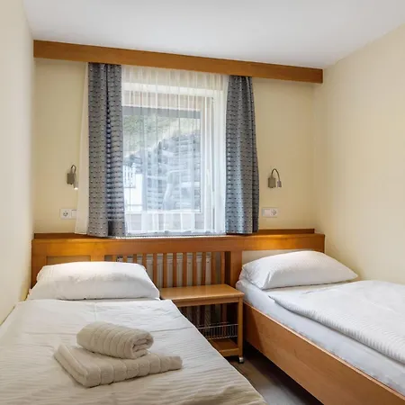 Beautiful In Zell Am Near Area Apartment *